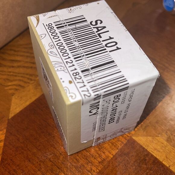 New in box CHARTER CLUB gold Plate pink and clear Cubic Zirconia tear drop Ring - Picture 9 of 9